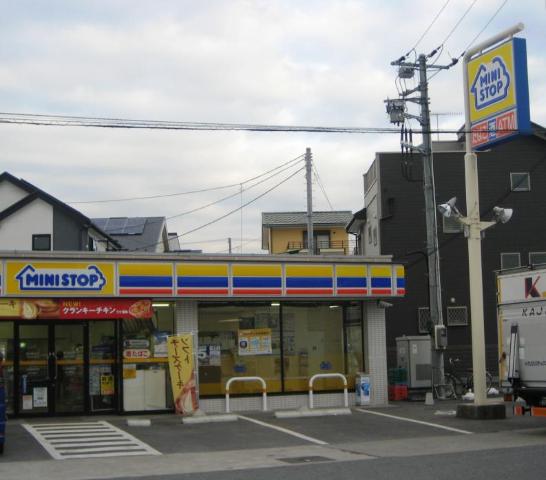 ロカイユ・東栖 ミニストップ豊田本郷店まで835ｍ