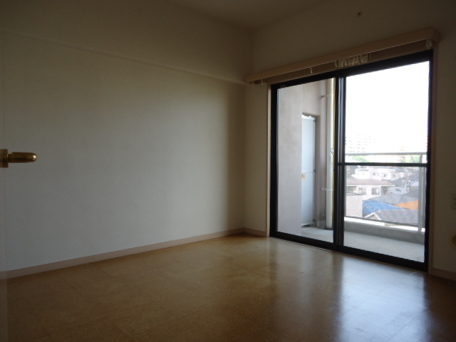 ラ・クラッセ西寺尾0405号室 バルコニー