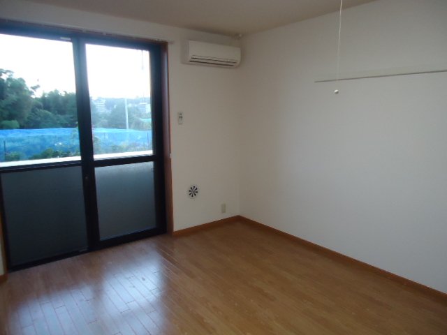 ヤマリハウス　コヤマ102号室 洋室