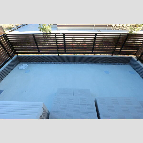 ハイピクチャー　　D棟101号室 専用テラス