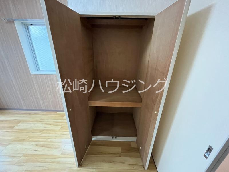 グランヴェル中野1階 収納