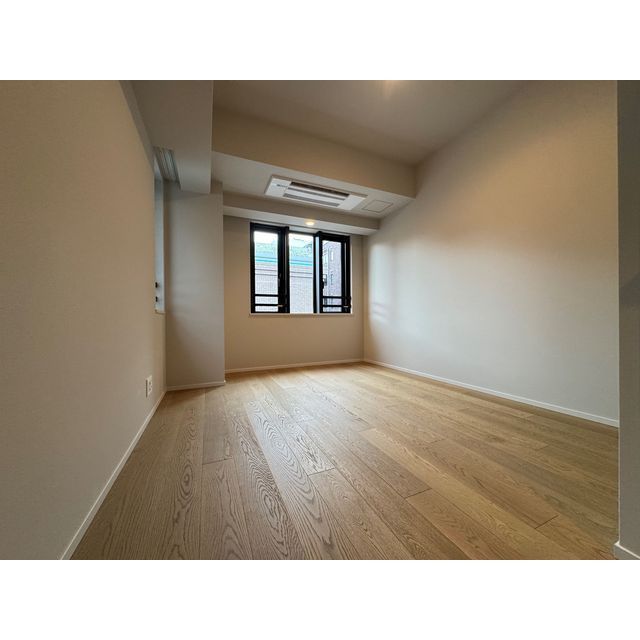 ザ・パークハウス千代田六番町505号室 洋室8.1帖　2025年9月撮影