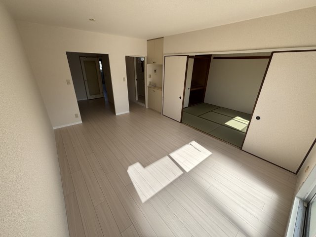 コウジィーコート0302号室 リビング