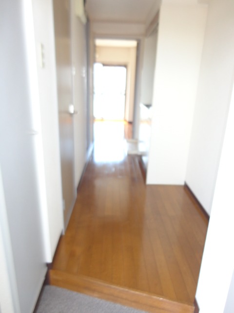 ゼファーコート丸山台4階 玄関