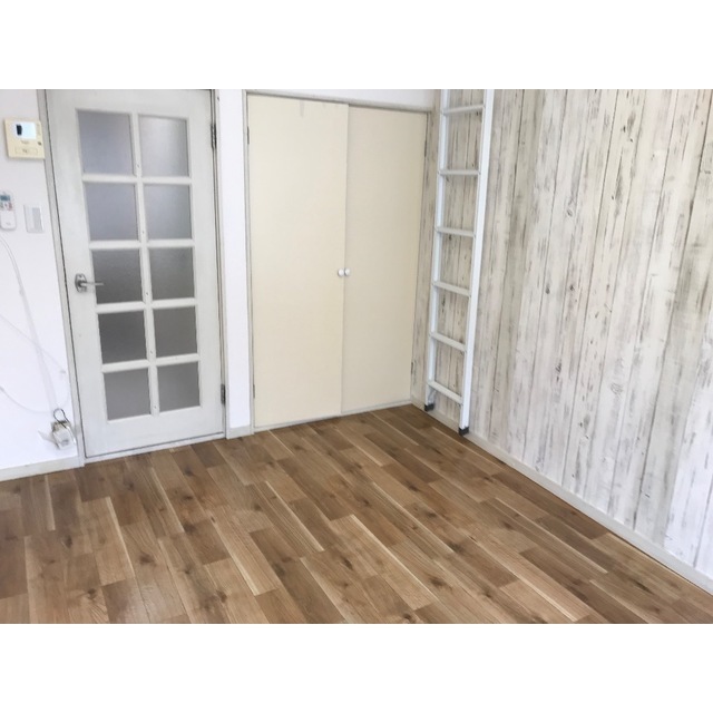 ジュネパレス平塚10205号室 リビング