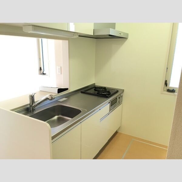 ソレアード　B棟105号室 キッチン