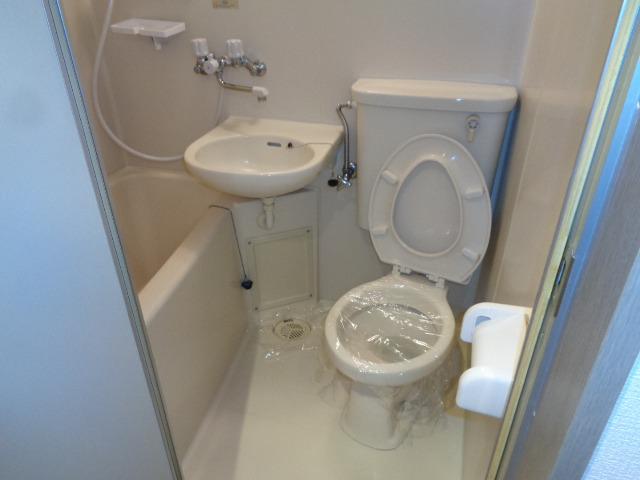 ガーデンヒルズ中山(K-048)4階 バス