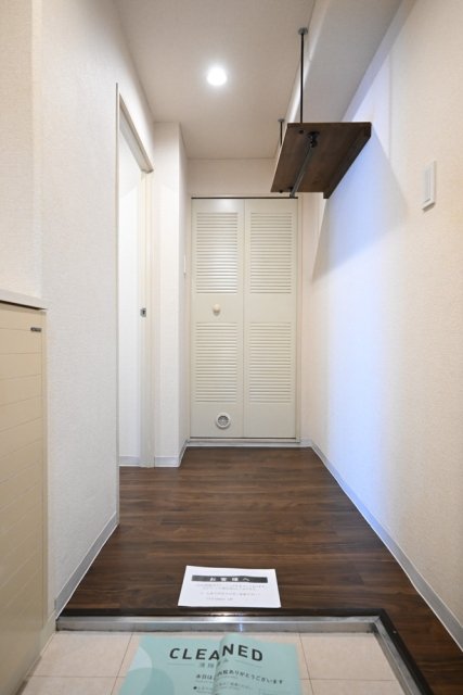 中銀第２新橋マンシオン 玄関