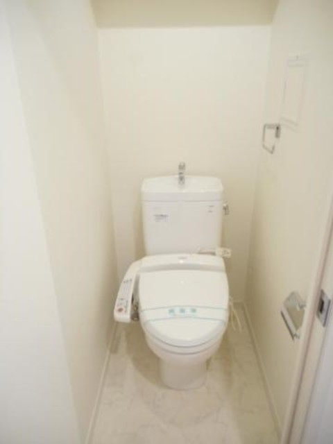 Ａｃｒｏｍｉｏｎ0201号室 トイレ