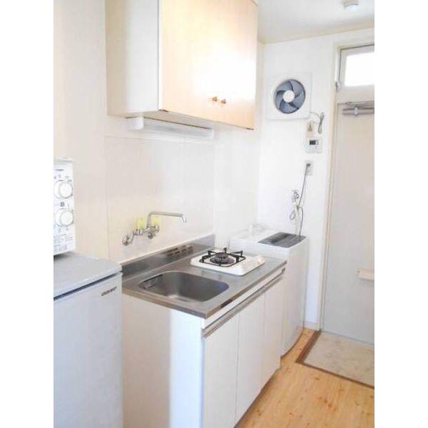 エステートならしの0101号室 キッチン