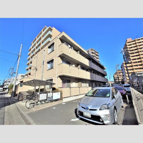 ドルフエンデの外観画像