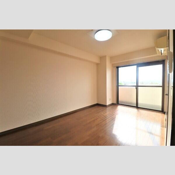 フリーダム光が丘Ⅲ702号室 洋室