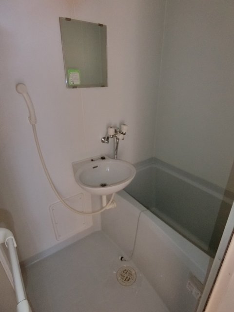 ブランルージュ日野0205号室 お風呂