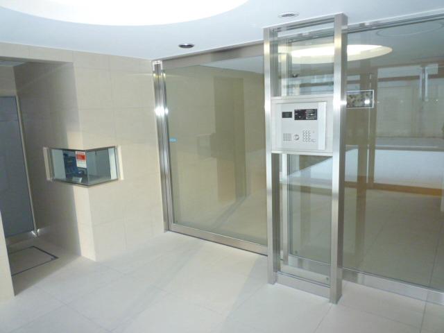 クレイシア蒲田8階 エントランス