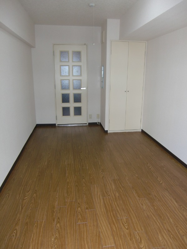 グローリア初穂桜台Ⅱ リビング