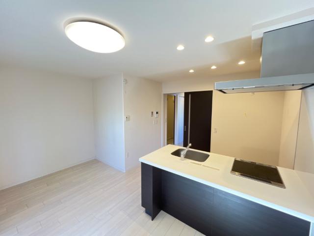 アウリイ リビング