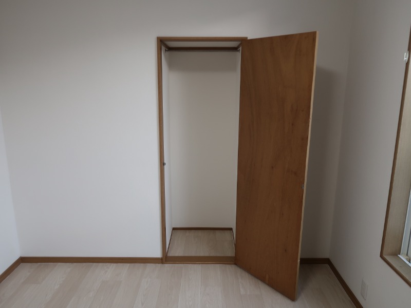 ファミール仲村B 収納