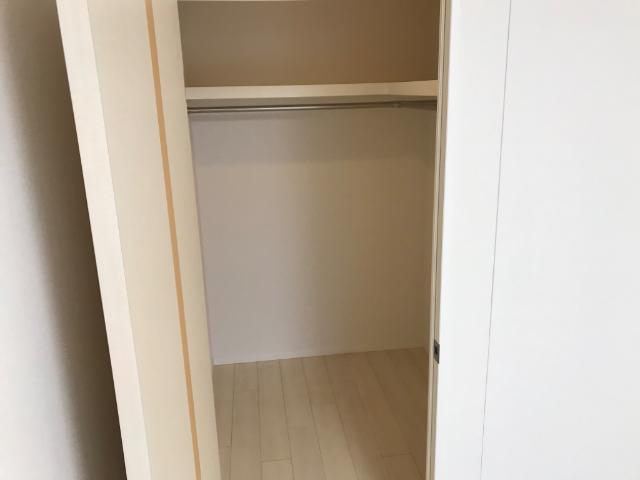 ルミナス高鼻 クローゼット