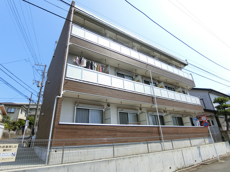 リブリ・ウンレーヴ1階 外観