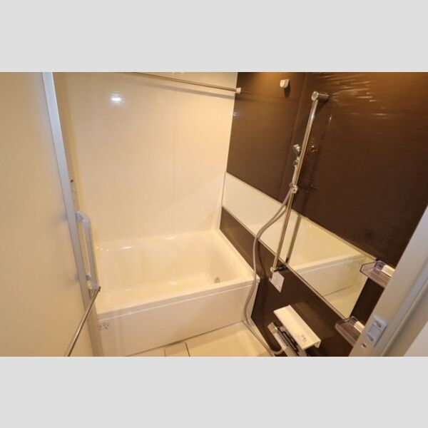 サンジョイアゼロ407号室 浴室