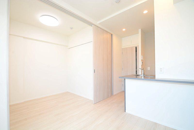 グランドコンシェルジュ練馬中村橋アジールコート4階 ※カラータイプ異なります