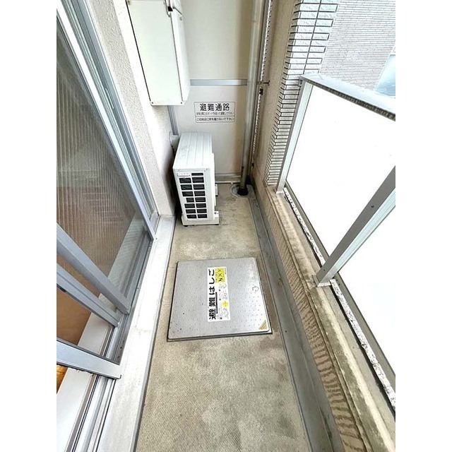 レフィナード205号室 バルコニー