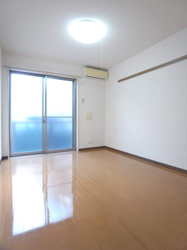 リリックコート長島1階 null