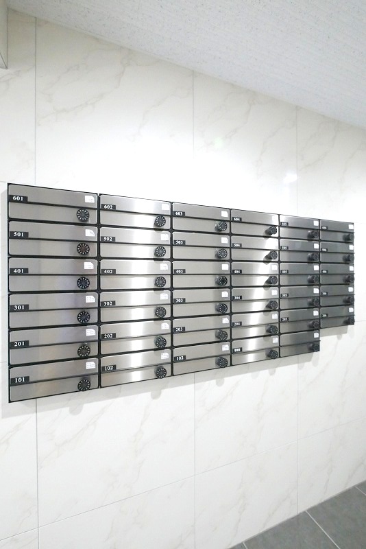 ペアパレス六町2号館6階 外観