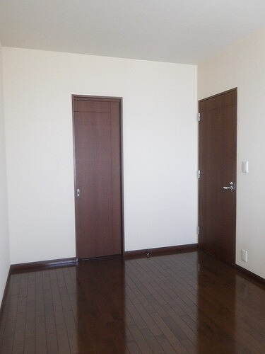 パークスカイタワー松戸22階 洋室（約7.0畳）別角度　※2025年7月撮影