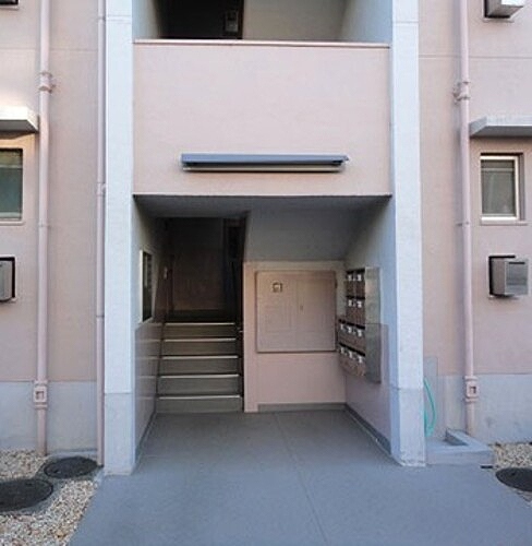 有馬南住宅１号棟 エントランス