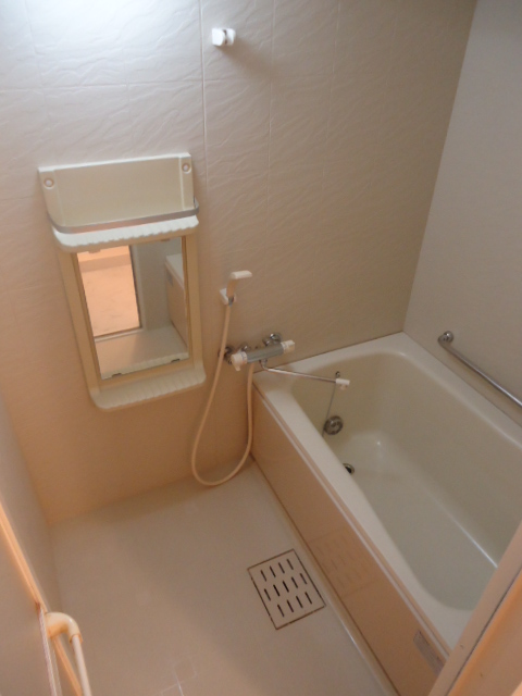 ＳｋｙＣｕｂｅ東本郷0503号室 お風呂