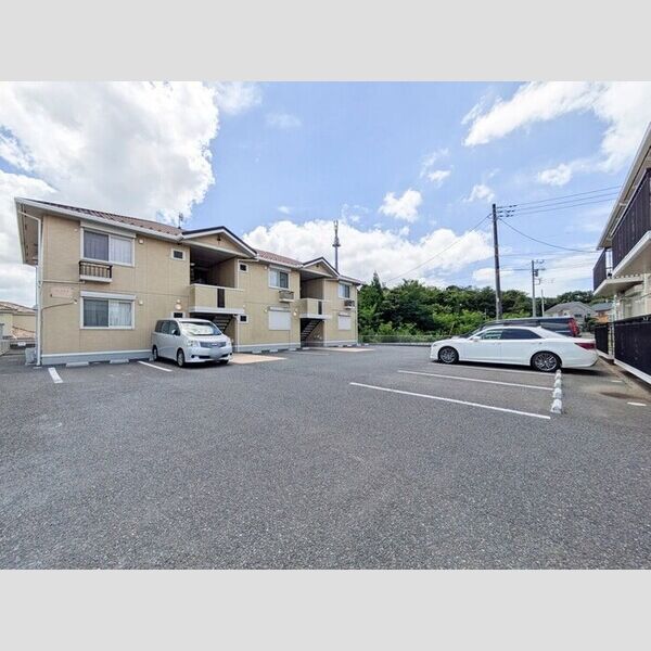 メープル　Ⅱ 駐車場