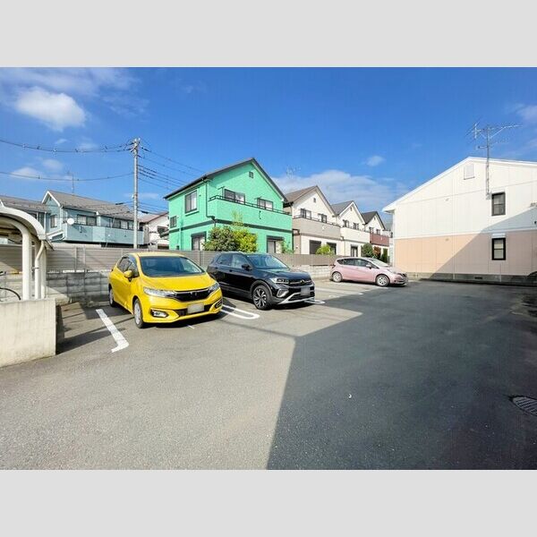 グランコート 駐車場