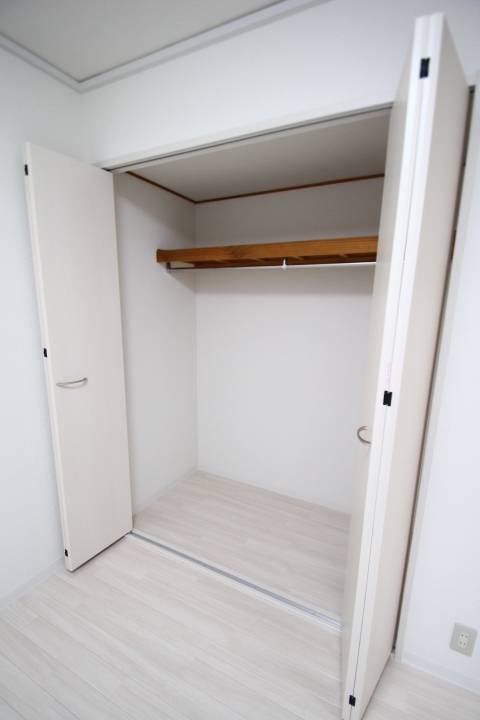 サマックス・シャローム1階 部屋その他