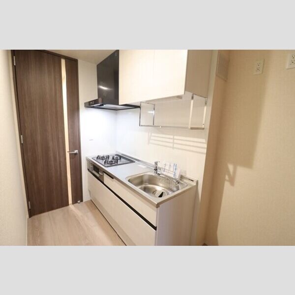 STELLA新松戸303号室 キッチン　三口コンロ