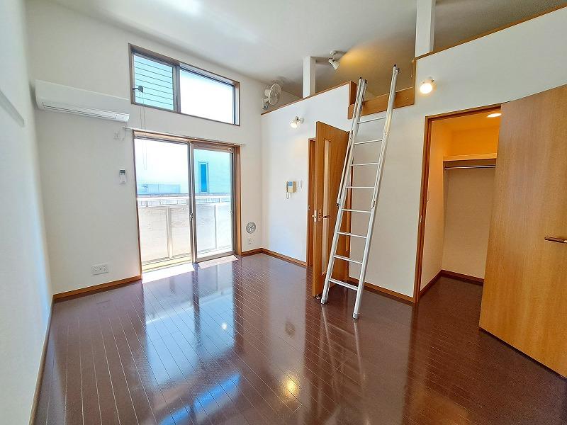 トレジャー霞ヶ関 リビング