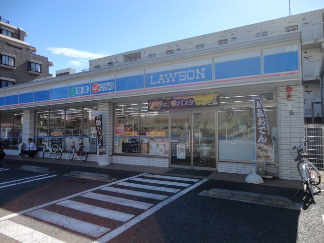 ファインシア ローソン高田西二丁目店まで604ｍ