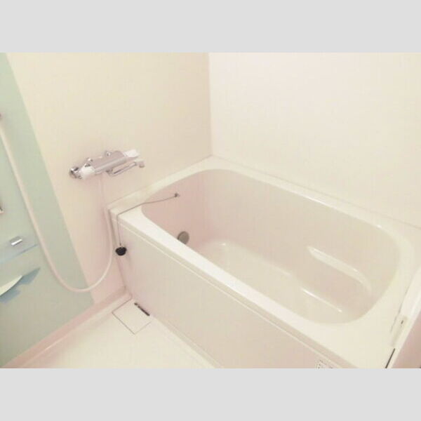 リヴェール星久喜105号室 バス