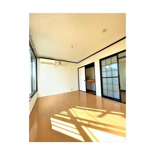 フォーブル谷上C棟 リビング