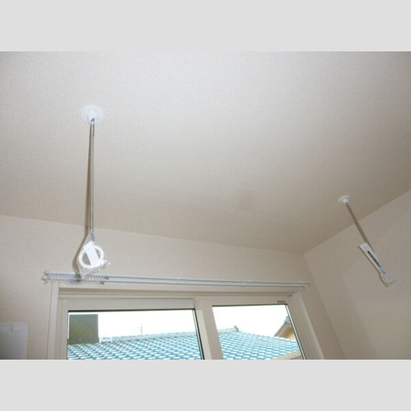 VILLETTA TOKYO BAY205号室 室内物干し