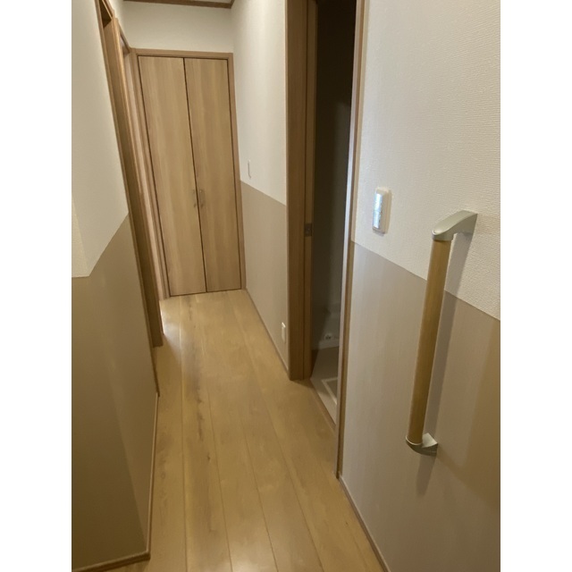 メゾン　リエール1階 内観