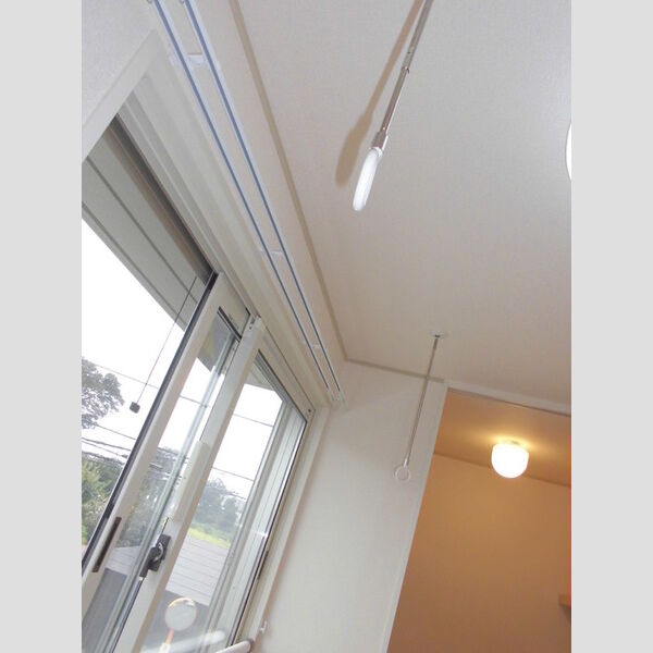 アリエス203号室 室内物干し