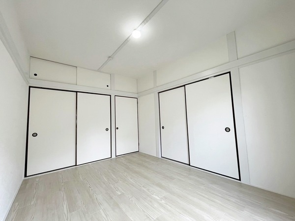 新葉ラピス北小金202号室 リビング