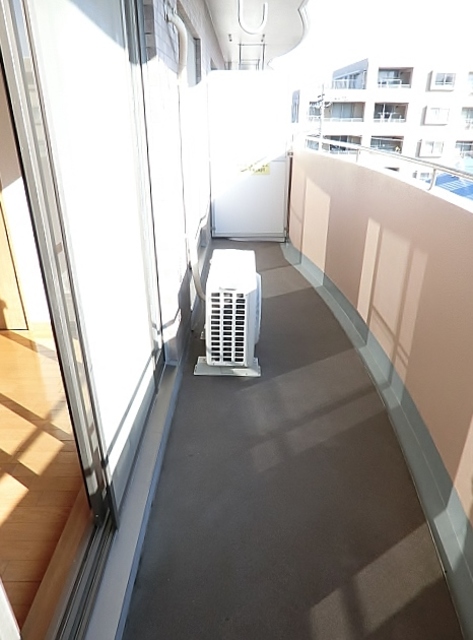 ファミール元住吉 室内写真は４０４号室です。