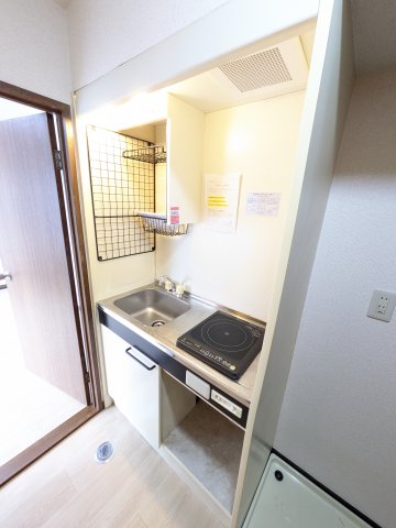 グローバルハイツ赤門206号室 キッチン