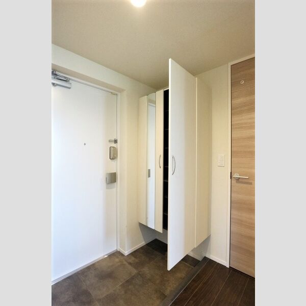 インフィニット カンワ シューズボックス