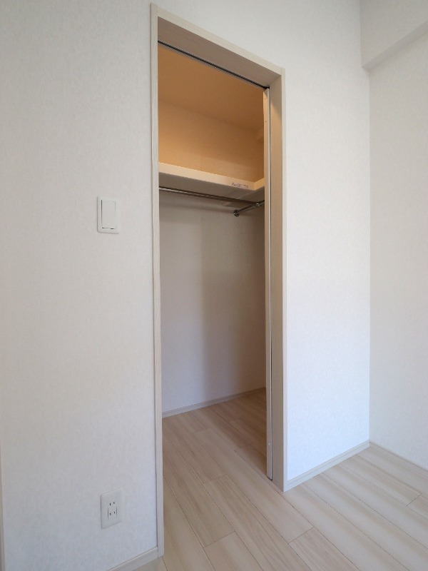 プレジオ川口ASIAN5階 収納