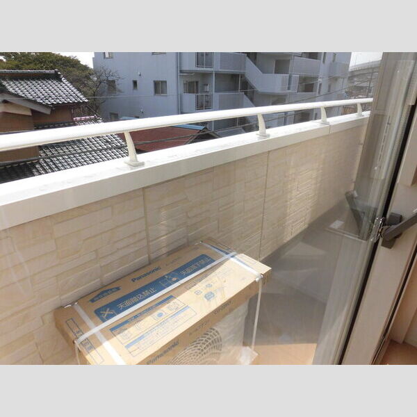 サンテラス市ヶ尾301号室 バルコニー