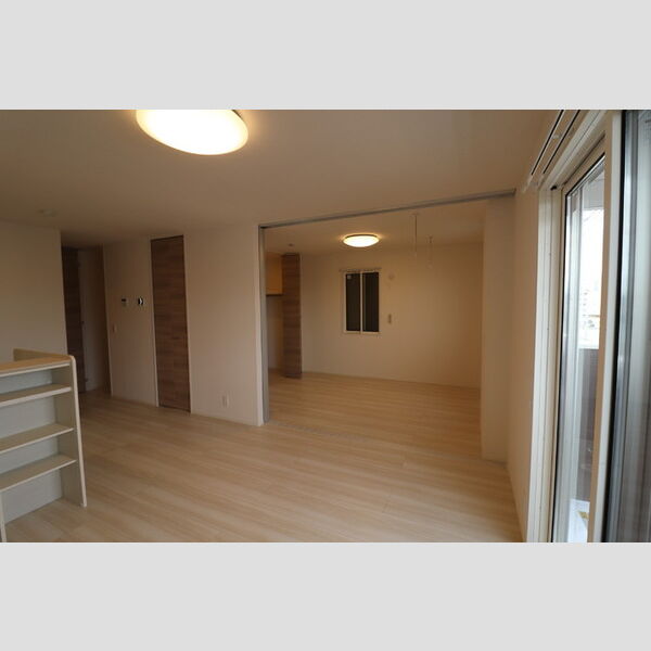 レディア301号室 洋室6.1帖