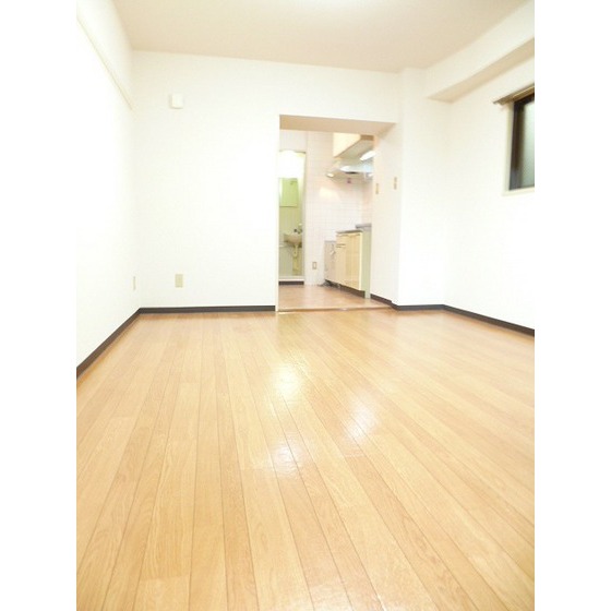 メゾン丸十 洋室